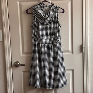 ModCloth Monteau Black and White A-Line Dress with Cowl Neck Women’s Size Medium